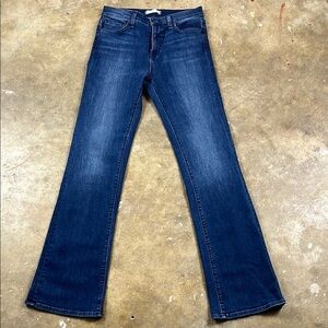 Principle high waisted boot cut Jeans
Size: 28